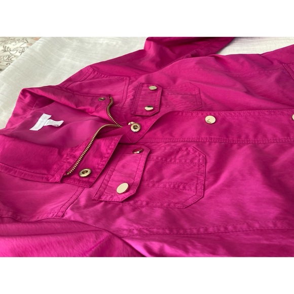 Charter Club Lightweight Rain Shell Jacket Size Medium Hot Pink Gold Buttons - Picture 7 of 13